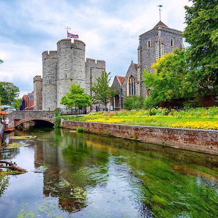 Broadway'S Canterbury City Escape Eksteriør billede